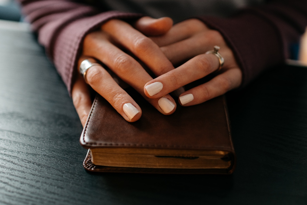 kelly-sikkema-RlO3fLOS7PE-unsplash-1